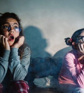 teen-girls-watching-movie